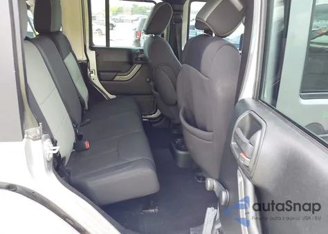 2016 Jeep Wrangler Unlimited Sport z USA, uszkodzony, nr VIN 1C4BJWDG1GL331551